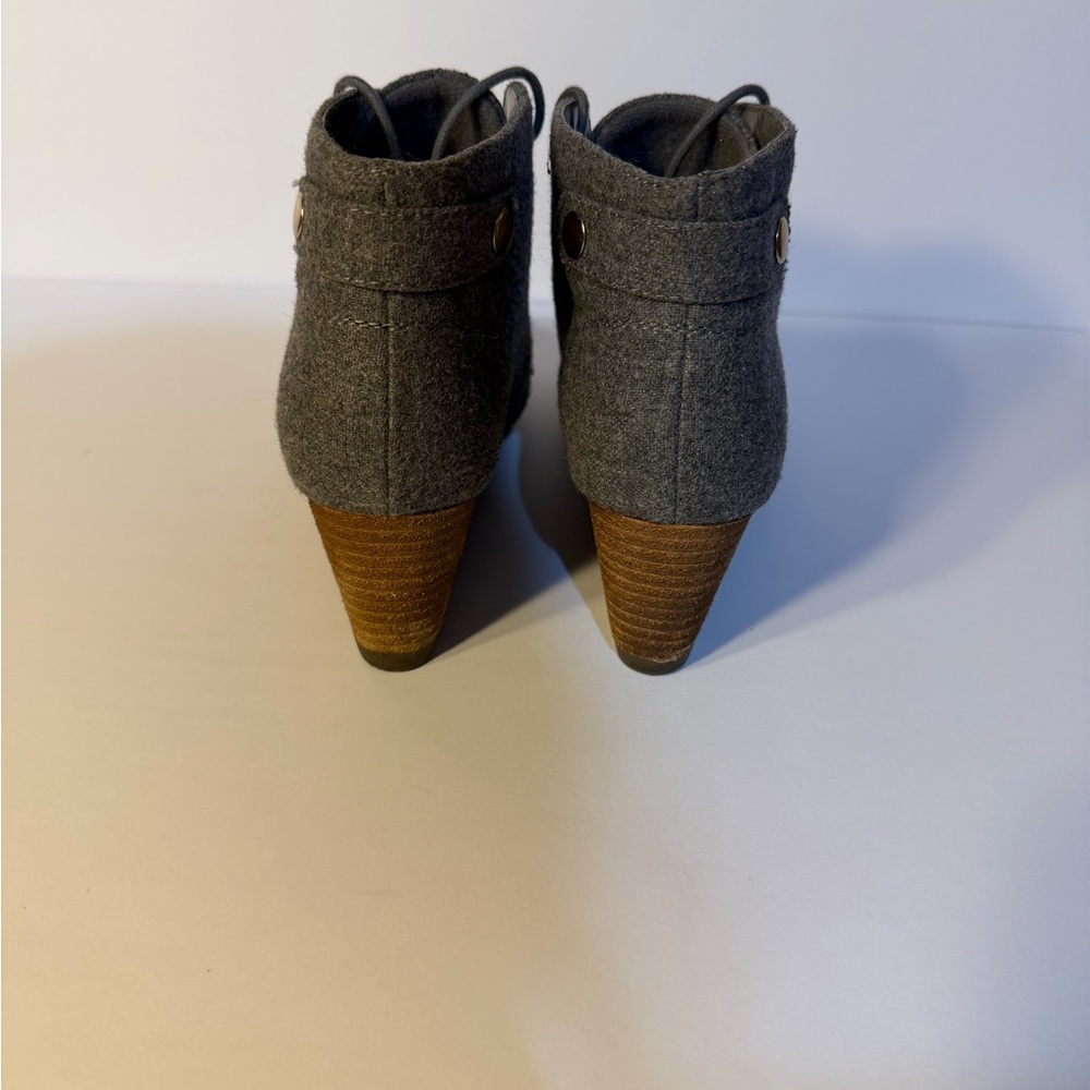 Dr. Scholl's Gray Lace-Up Ankle Boots - Picture 4 of 6